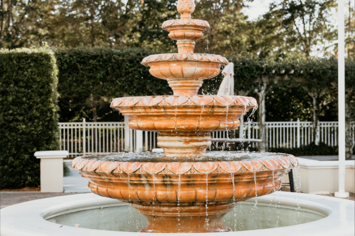 Outdoor water fountain